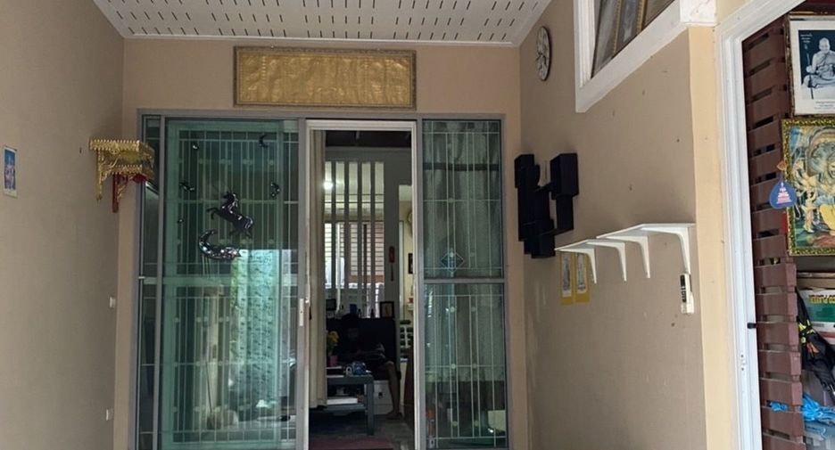 For sale 4 Beds townhouse in Bang Kruai, Nonthaburi