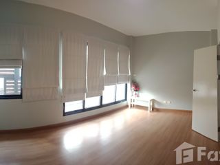 For sale 2 Beds townhouse in Mueang Nakhon Ratchasima, Nakhon Ratchasima