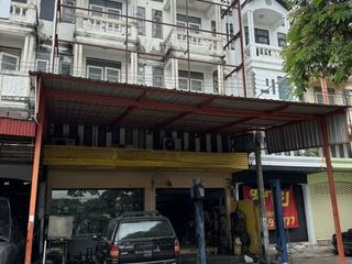 For sale 6 bed retail Space in Uthai, Phra Nakhon Si Ayutthaya