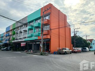 For rent 4 bed townhouse in Bang Pakong, Chachoengsao