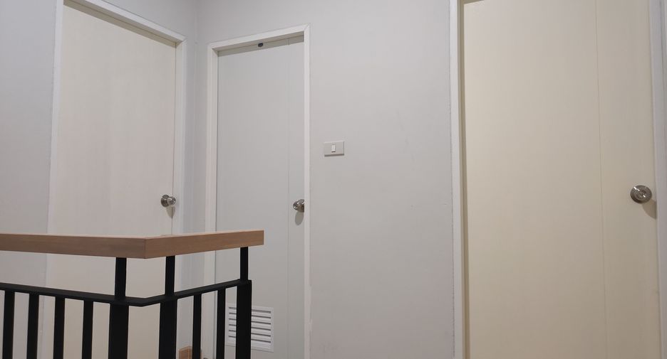 For rent 3 bed house in Mueang Nakhon Ratchasima, Nakhon Ratchasima