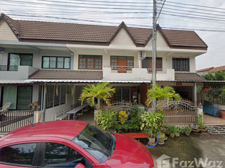 For sale 3 bed townhouse in Mueang Lamphun, Lamphun
