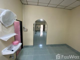 For sale 2 Beds townhouse in Mueang Nakhon Sawan, Nakhon Sawan