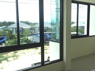For sale 2 bed townhouse in Khao Yoi, Phetchaburi