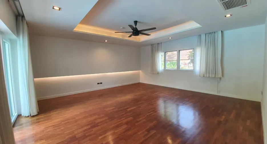 ขาย 5 เตียง บ้านเดี่ยว ใน ปากเกร็ด, นนทบุรี
