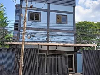 For rent 2 bed retail Space in Pak Kret, Nonthaburi
