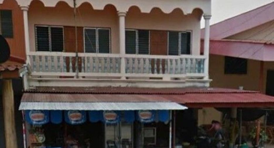 For sale 2 bed townhouse in Mueang Phrae, Phrae