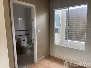 For rent 3 bed townhouse in Pak Kret, Nonthaburi