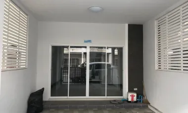 For sale 2 bed townhouse in Mueang Chon Buri, Chonburi