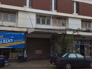 For sale 4 bed townhouse in Mueang Roi Et, Roi Et