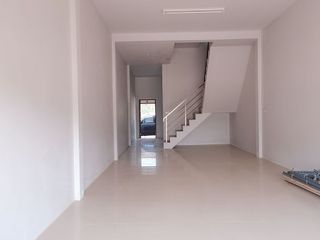 For sale 2 bed townhouse in Tha Chang, Surat Thani