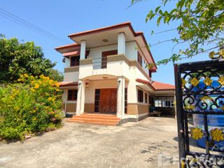 For sale 5 bed house in Mueang Yasothon, Yasothon