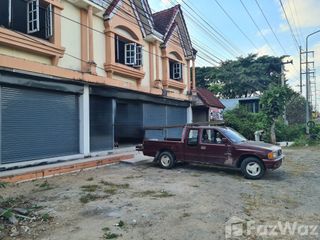 For sale 5 bed townhouse in Ban Hong, Lamphun