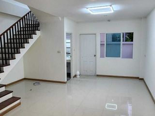 For rent 3 bed townhouse in Pak Kret, Nonthaburi