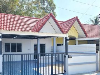 For sale 2 bed townhouse in Mueang Roi Et, Roi Et