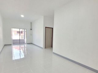 For sale 2 bed townhouse in Mueang Roi Et, Roi Et