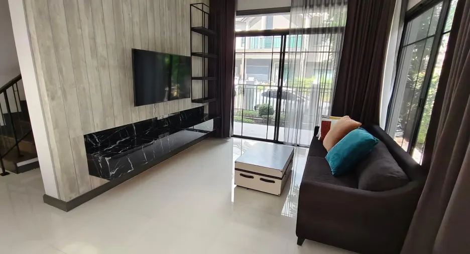 For rent 4 Beds house in Bang Kruai, Nonthaburi