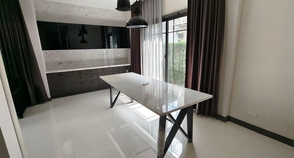 For rent 4 Beds house in Bang Kruai, Nonthaburi