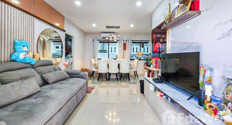 For sale 4 bed house in Pak Kret, Nonthaburi