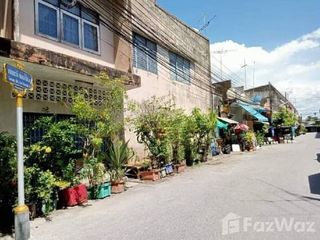 For sale 2 bed townhouse in Mueang Pattani, Pattani