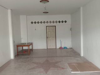 For rent 2 bed townhouse in Singhanakhon, Songkhla