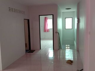 For rent 2 bed townhouse in Singhanakhon, Songkhla