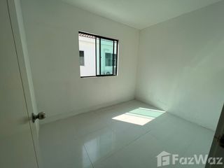 For rent 3 bed townhouse in Sam Phran, Nakhon Pathom