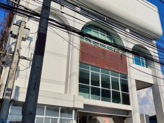 For rent office in Mueang Chon Buri, Chonburi