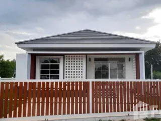 For sale 4 bed house in Phatthana Nikhom, Lopburi