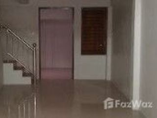 For rent 2 bed townhouse in Mueang Uttaradit, Uttaradit
