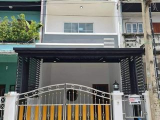 For sale 2 Beds townhouse in Mueang Nonthaburi, Nonthaburi