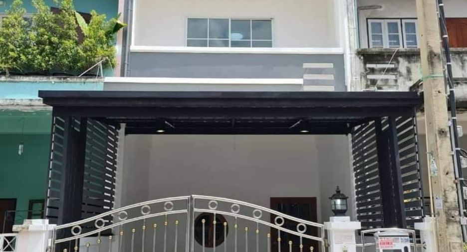 For sale 2 Beds townhouse in Mueang Nonthaburi, Nonthaburi