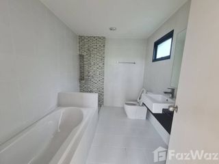 For sale 4 bed townhouse in Mueang Nonthaburi, Nonthaburi