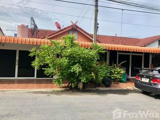 For sale 4 Beds townhouse in Mueang Nakhon Pathom, Nakhon Pathom