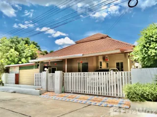 For sale 4 bed house in Mueang Udon Thani, Udon Thani