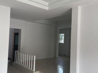 For sale 5 Beds house in Lam Luk Ka, Pathum Thani