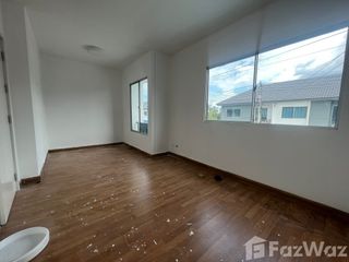 For sale 3 Beds townhouse in Sam Phran, Nakhon Pathom