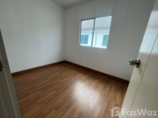 For sale 3 Beds townhouse in Sam Phran, Nakhon Pathom