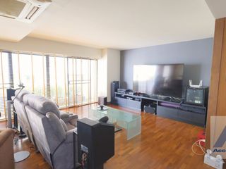 For sale 3 bed condo in Watthana, Bangkok