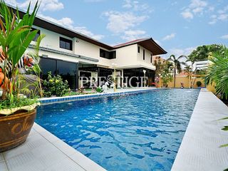 À vendre et à louer 5 chambres maison à Bang Lamung, Chonburi