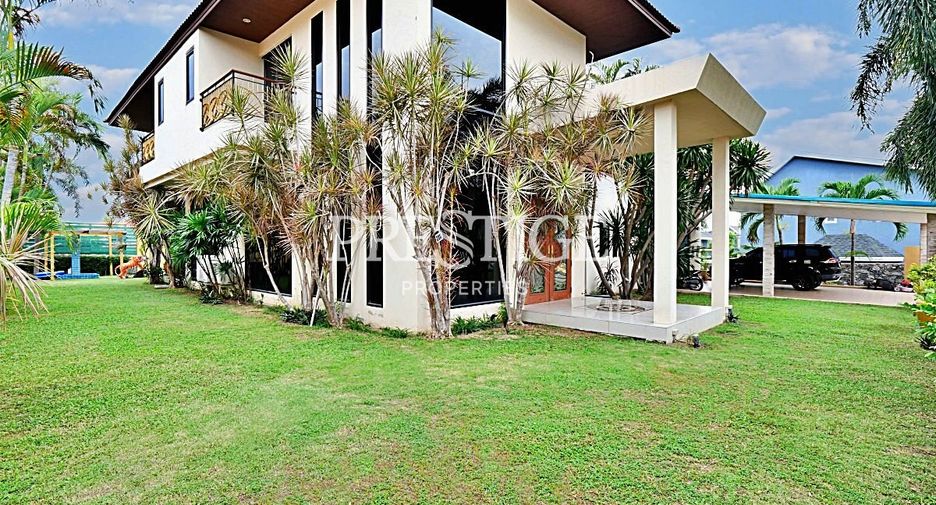 For sale and for rent 5 bedrooms house in Bang Lamung, Chonburi