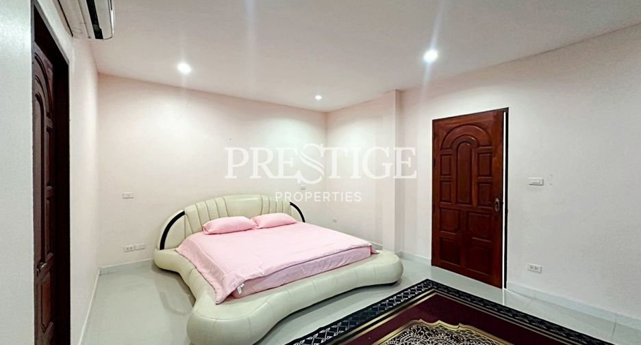 For sale and for rent 5 bedrooms house in Bang Lamung, Chonburi