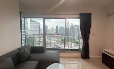 For rent 2 bed condo in Huai Khwang, Bangkok