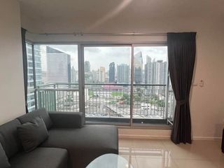 For rent 2 Beds condo in Huai Khwang, Bangkok