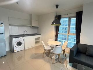 For rent 2 Beds condo in Huai Khwang, Bangkok