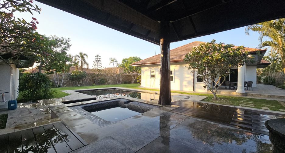 For sale 5 bed villa in Bang Lamung, Chonburi
