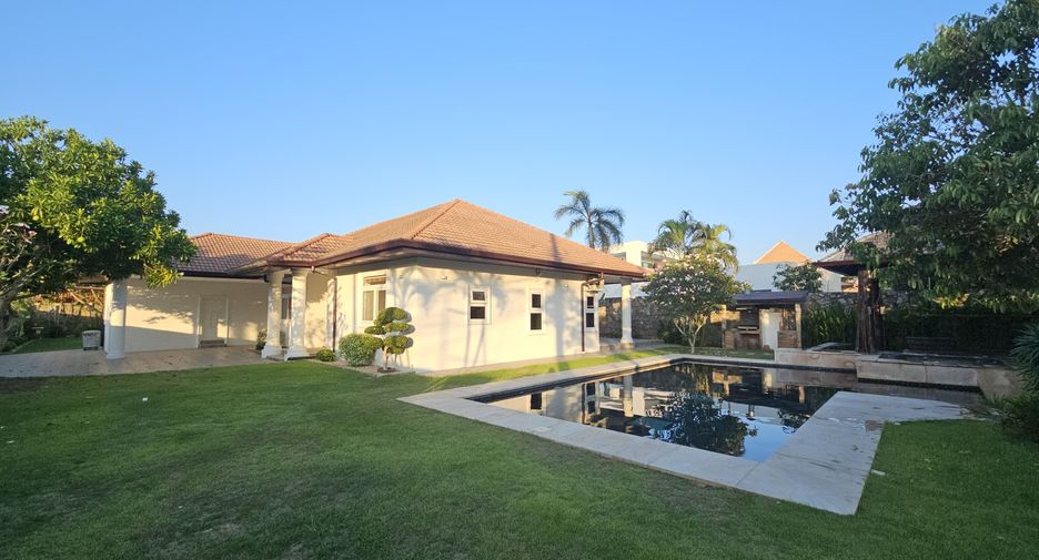 For sale 5 bed villa in Bang Lamung, Chonburi