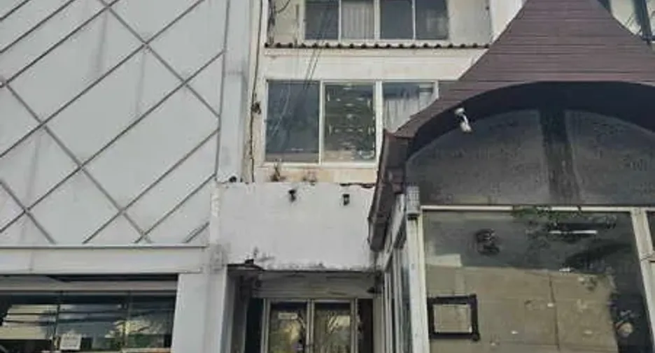 For rent retail Space in Watthana, Bangkok