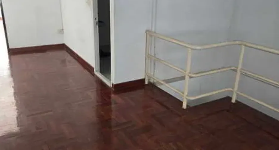For rent retail Space in Watthana, Bangkok