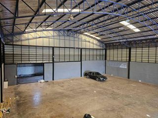For sale and for rent warehouse in Khlong Toei, Bangkok